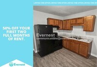 Building Photo - 1018 4th Ave W