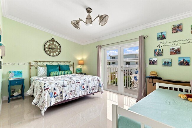 Building Photo - 203 Gulfview Dr