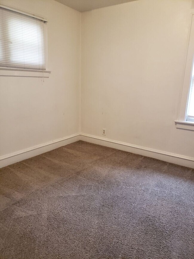 Building Photo - 3148N39thR