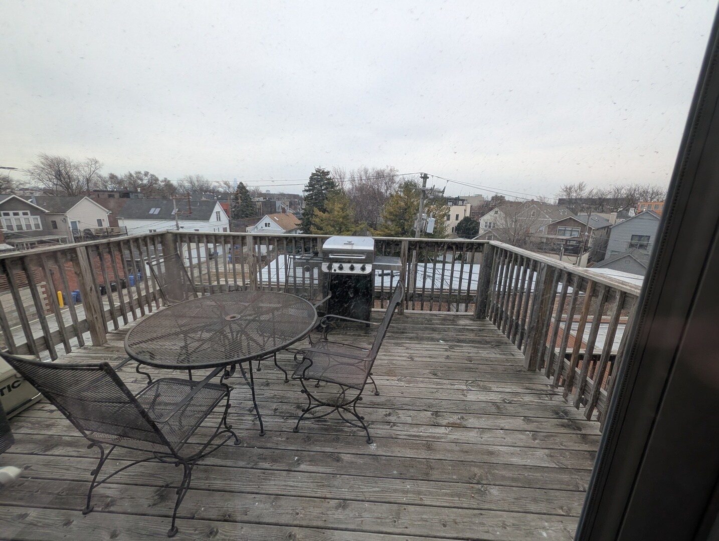 Building Photo - 1655 W Wrightwood Ave