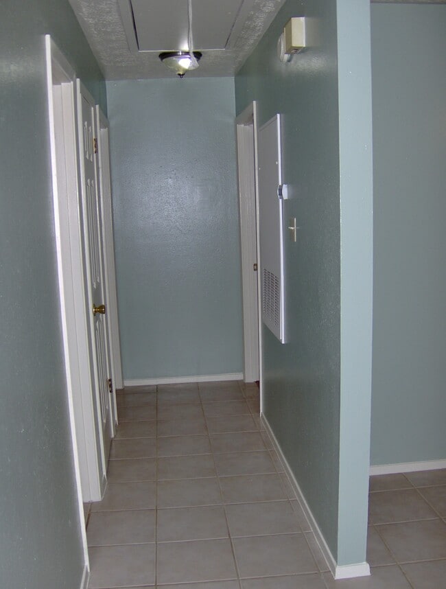 Building Photo - 2306 San Pedro Dr