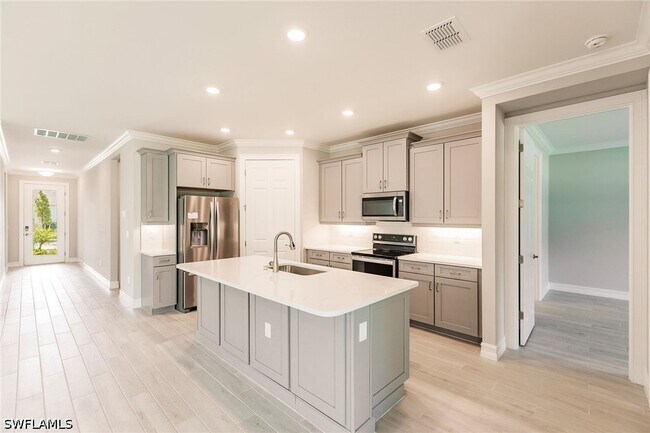 Building Photo - 536 Polihale Wy