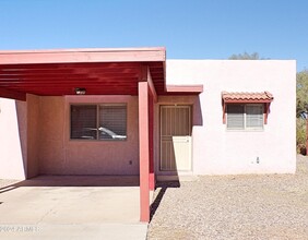 Building Photo - 4251 Plaza Oro Loma