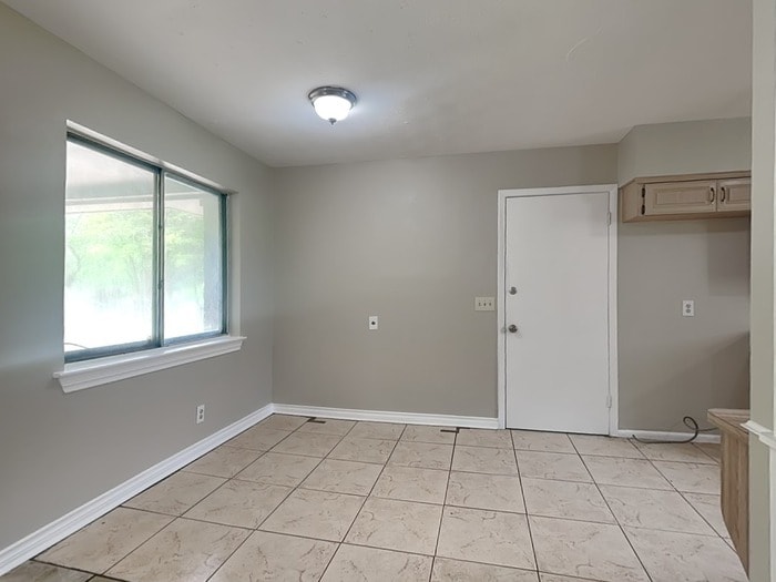 Building Photo - 5705 Trailwood Dr