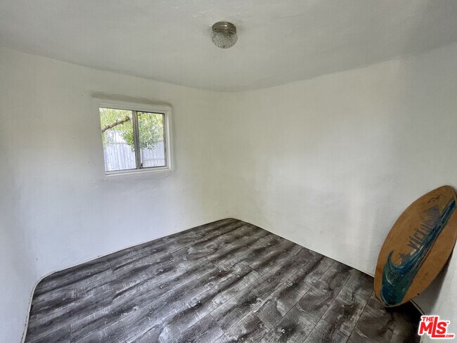 Building Photo - 22500 Monte Vista Dr