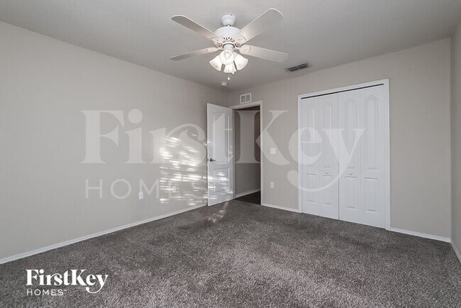 Building Photo - 6531 Evergreen Park Dr