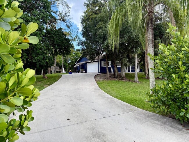 Building Photo - Beautiful house for rent