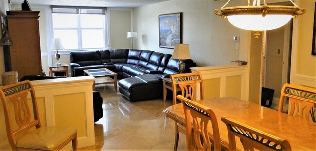 Building Photo - 4250 Galt Ocean Dr