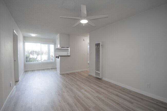 Building Photo - 2828 3rd St