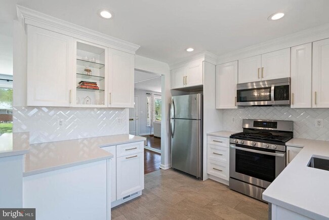 Building Photo - 3908 Melvern Pl