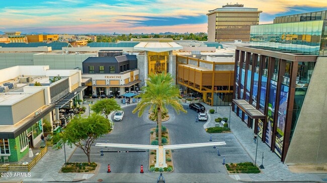 Building Photo - 7141 E Rancho Vista Dr