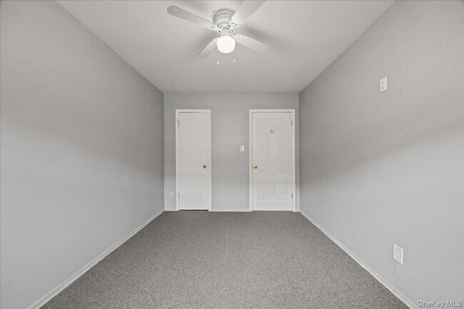 Building Photo - 56-25-56226 226th St