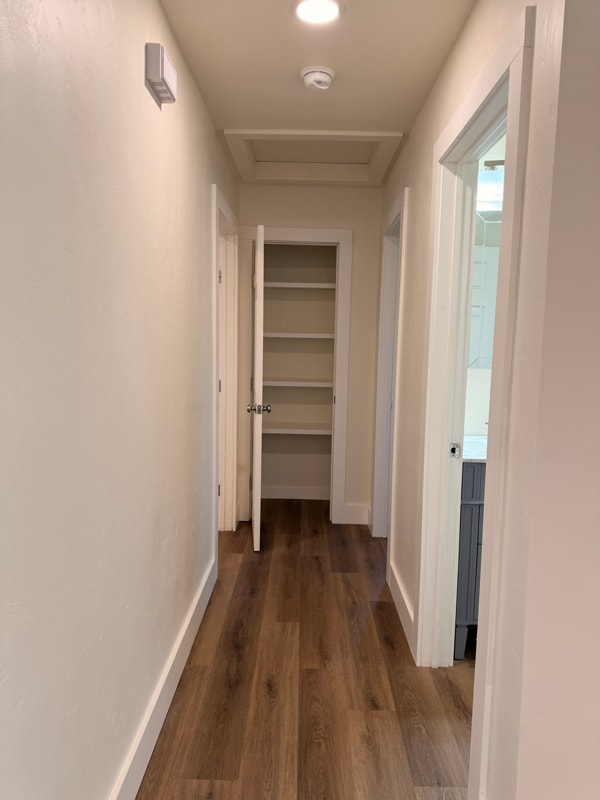 Building Photo - 140 Village Dr