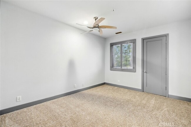 Building Photo - 5 Torrey Pine Dr