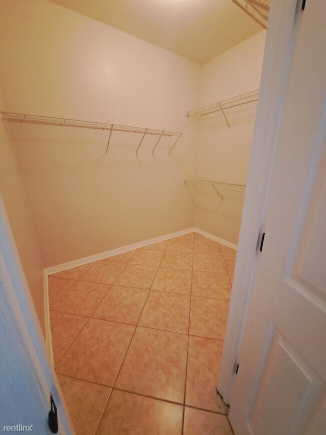 Building Photo - 4 br, 2 bath House - 17 Renfro Ln