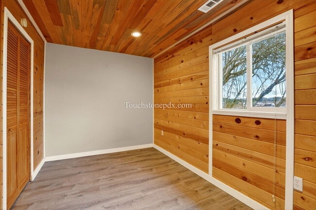 Building Photo - 10022 SE 172nd Ave