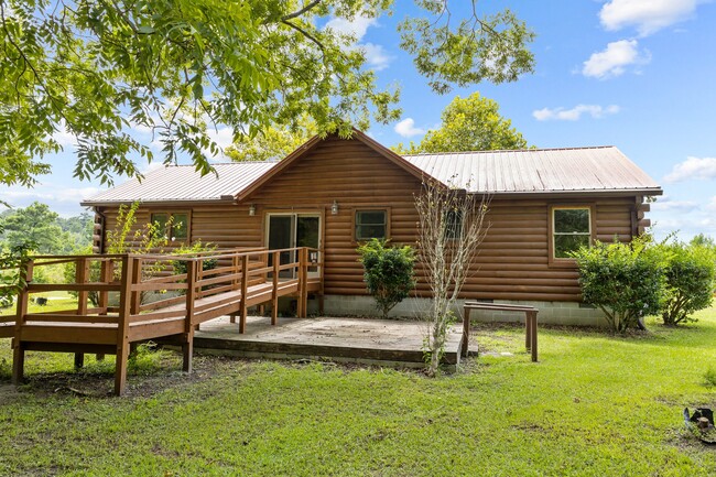 Building Photo - 126 George Jones Rd