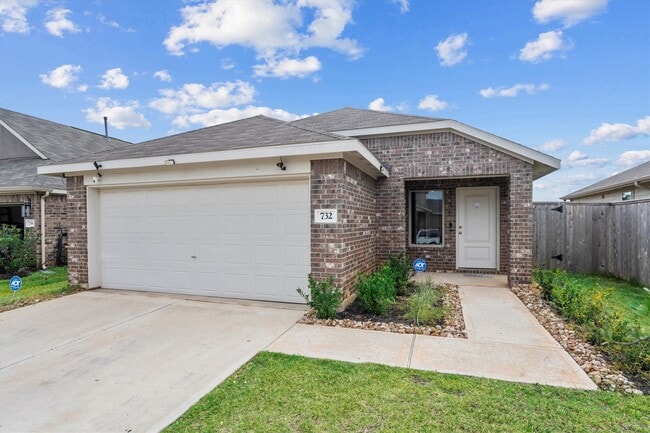 Primary Photo - 732 Autumn Cherry Trl