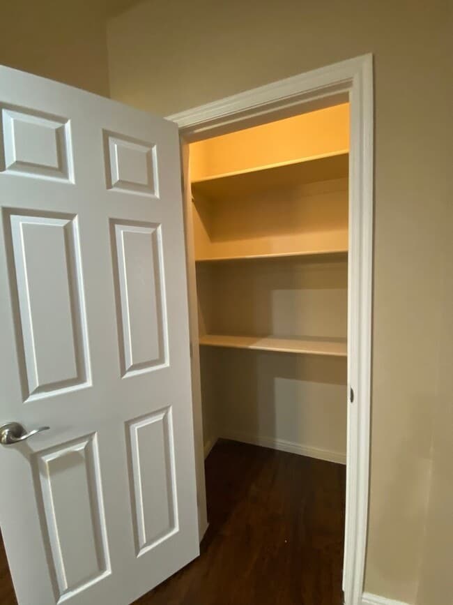 Building Photo - UTILITIES INCLUDED 2 bed 3 bath apartment in Hildale