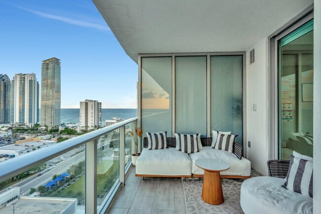 Building Photo - 300 Sunny Isles Blvd