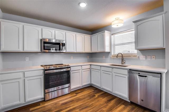 Building Photo - 9907 Queen Anne Cir