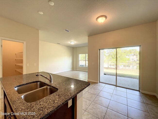 Building Photo - 3737 Chambers Ln