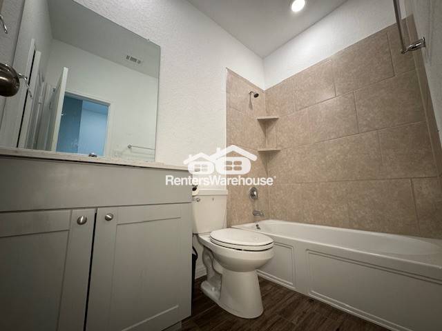 Building Photo - 15126 Nettleton Ml
