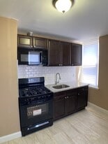 Building Photo - 1950 Clarence St