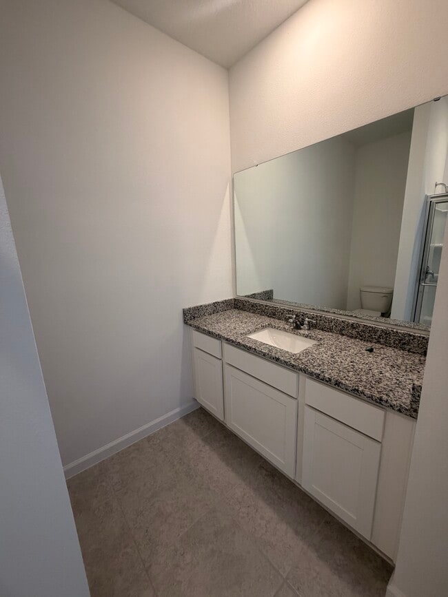 Building Photo - 3255 Carnation Ave