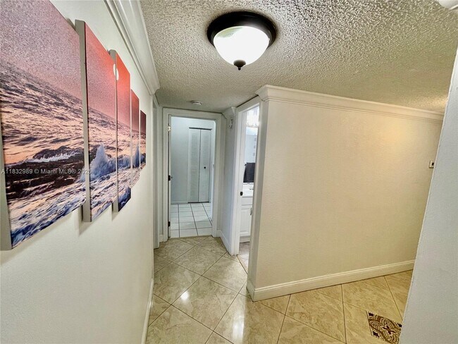 Building Photo - 6861 SW 147th Ave