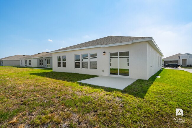 Building Photo - 4980 Worchester Dr
