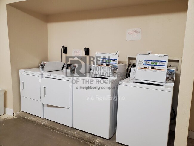 Building Photo - 201 E S 1st St