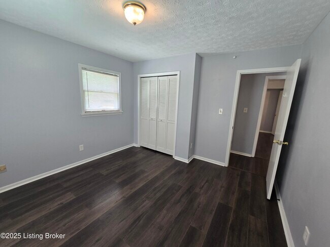 Building Photo - 9313 Le Beau Ct