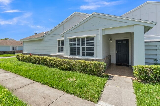 Building Photo - 13737 SW 147th Circle Ln