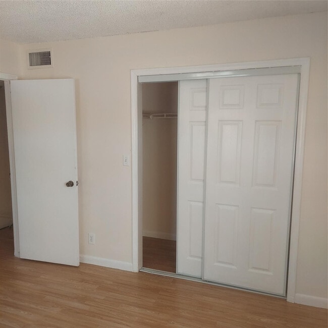 Building Photo - 5409 NW 27th St