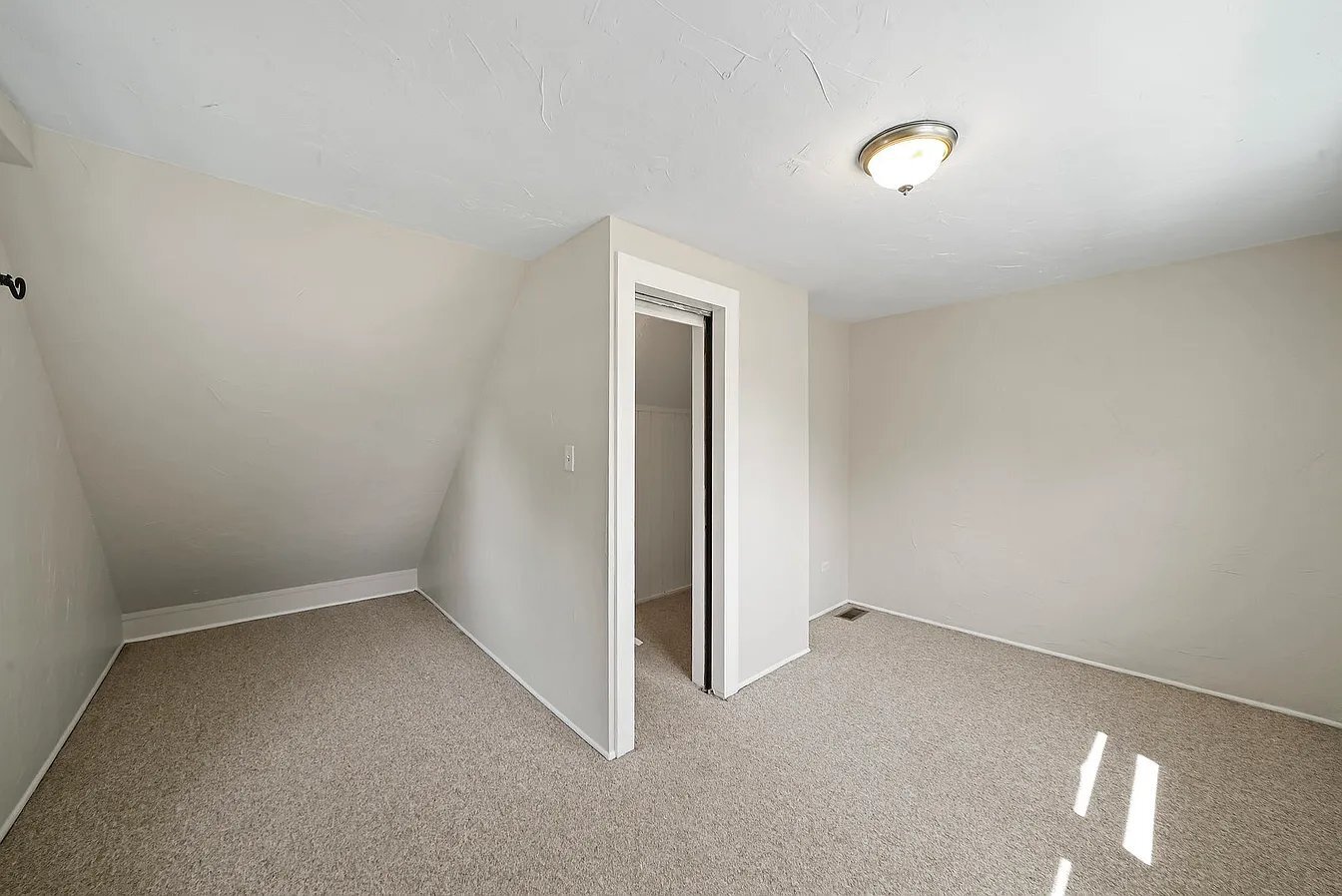 Building Photo - 511 Lyon Ave