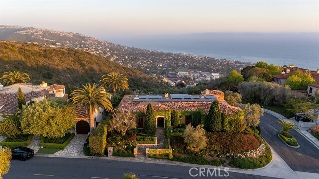 Building Photo - 1302 Skyline Dr