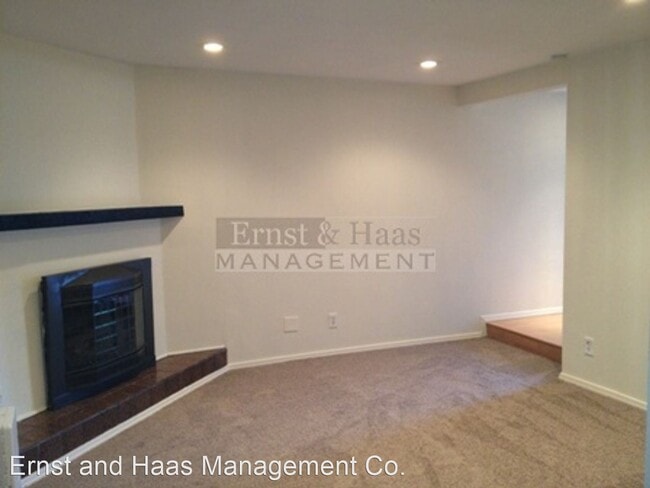 Building Photo - 2 br, 2 bath House - 5479 E. Centralia St....