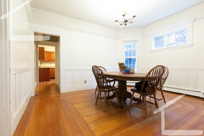 Building Photo - Coolidge Corner Area of Brookline, Free Wa...