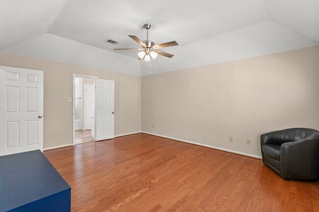 Building Photo - 16906 Poplar Hill St