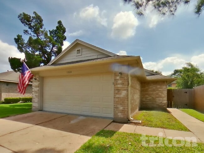 Building Photo - 13822 Cantwell Dr