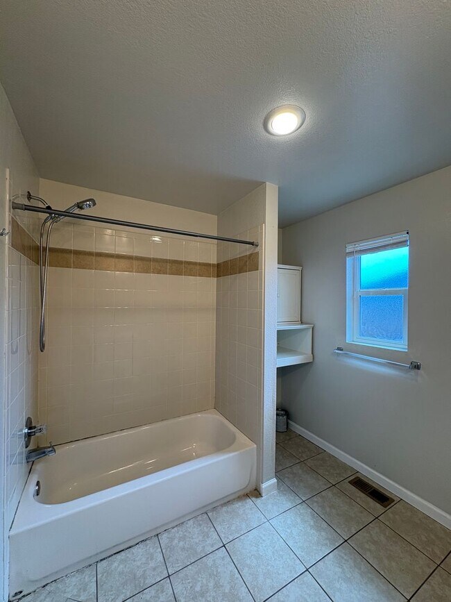 Building Photo - 3230 W 55th Pl