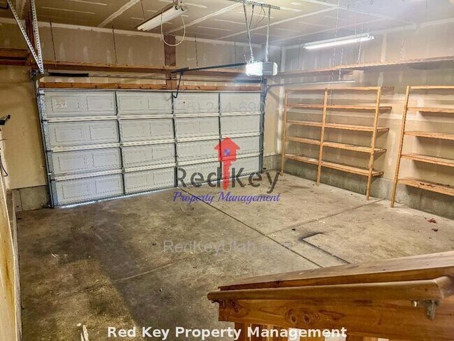 Building Photo - Cedarwood Rd. Single Family Home