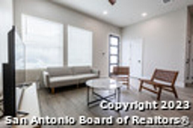 Building Photo - 343 Porter St