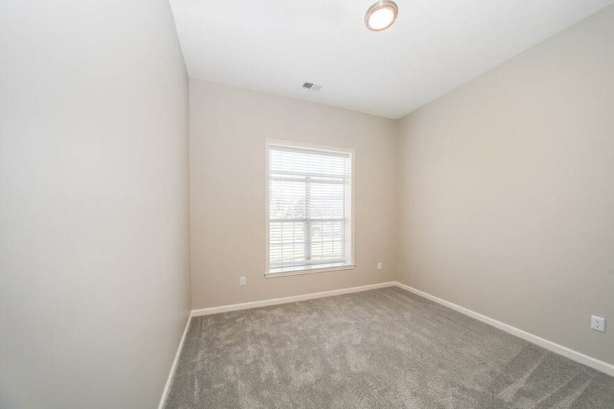 Building Photo - 7852 Tankerston Dr