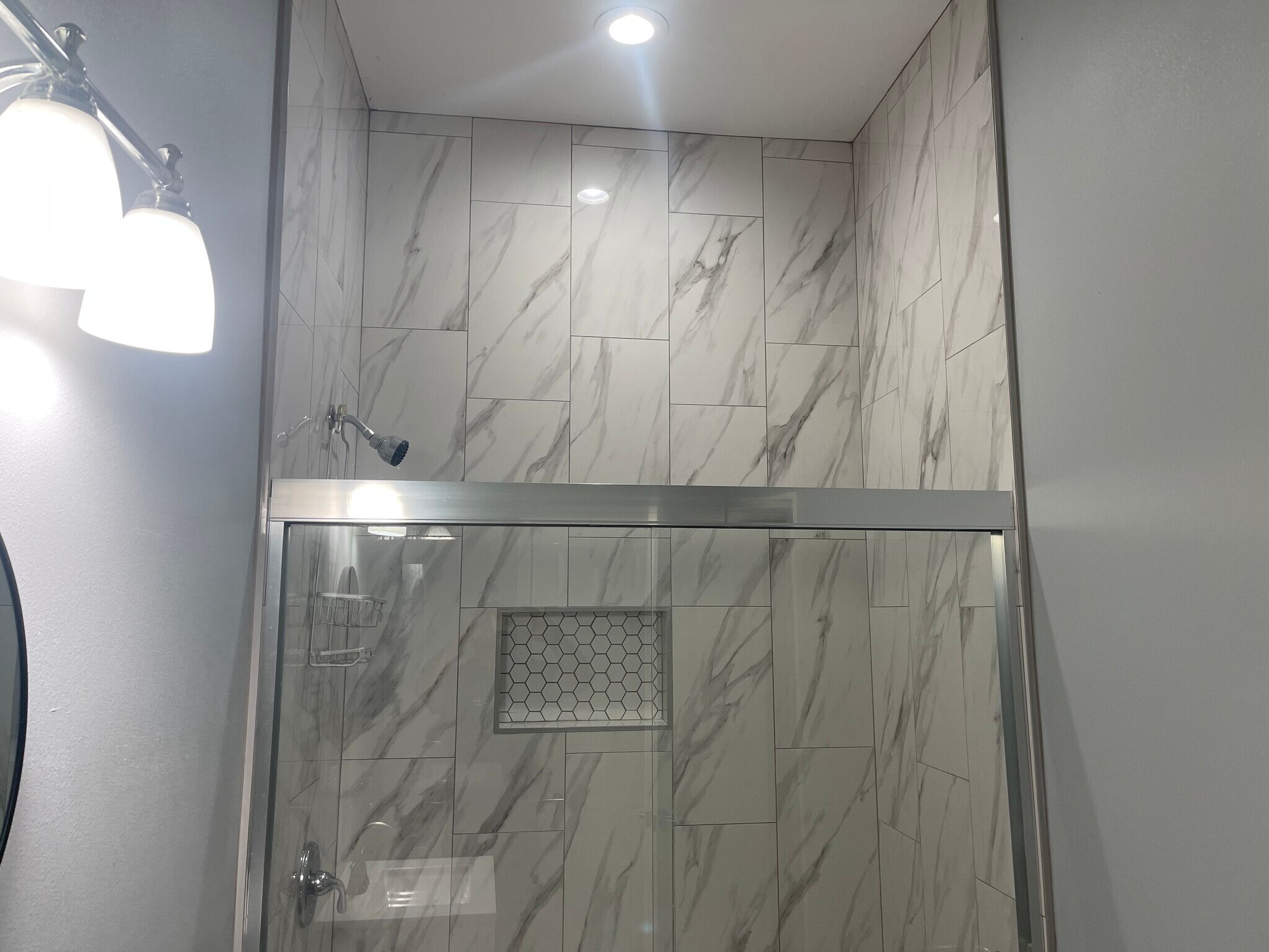 Building Photo - 2904 E 63rd St