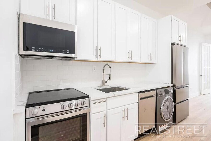 Building Photo - Brand new 2 Bed 2 Bath in Bushwick!
