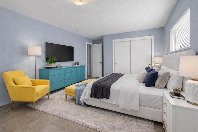 Building Photo - Limited-Time Offer: Get ½ Off Your First Month’s Rent! Sign a lease and move in within 30 days—mu...