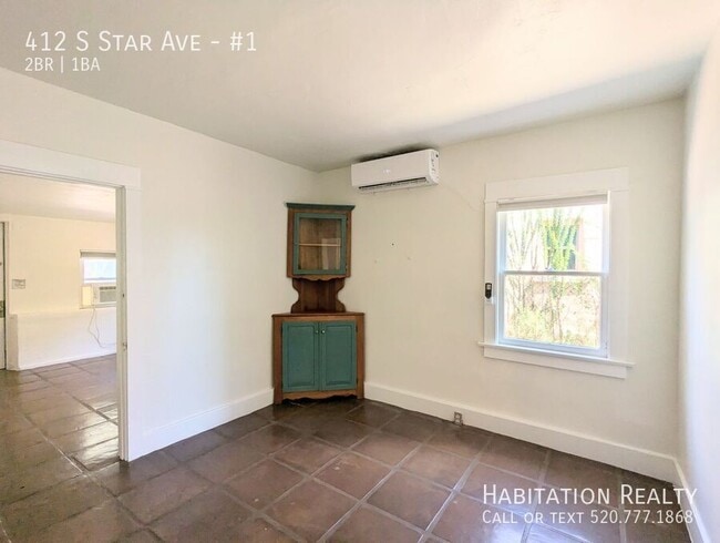 Building Photo - 412 S Star Ave