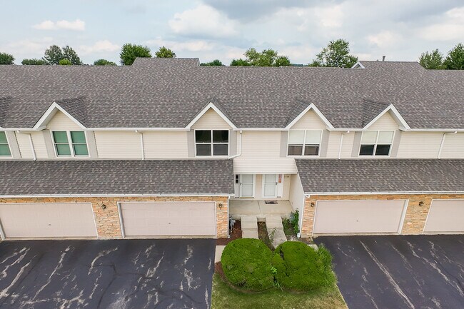 Building Photo - 1110 Rose Dr